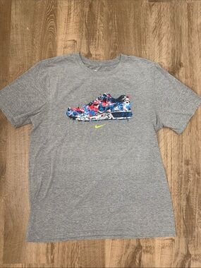 Nike Athletic Cut T-shirt, Size Large